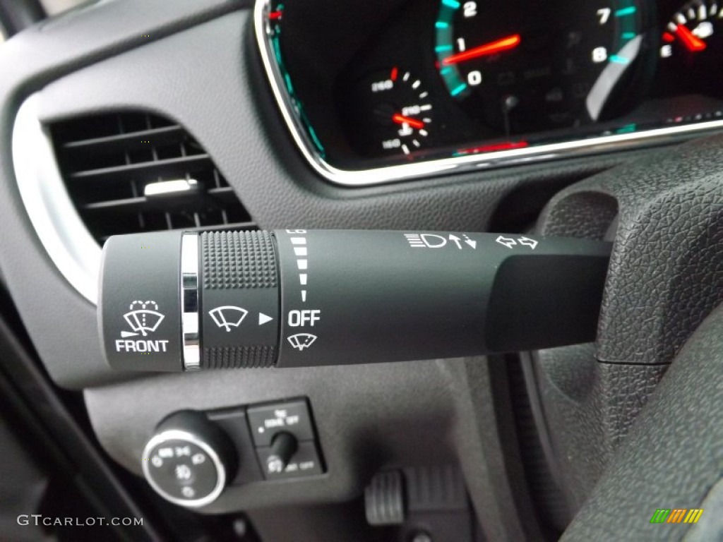 2013 Chevrolet Traverse LT Controls Photo #76511112