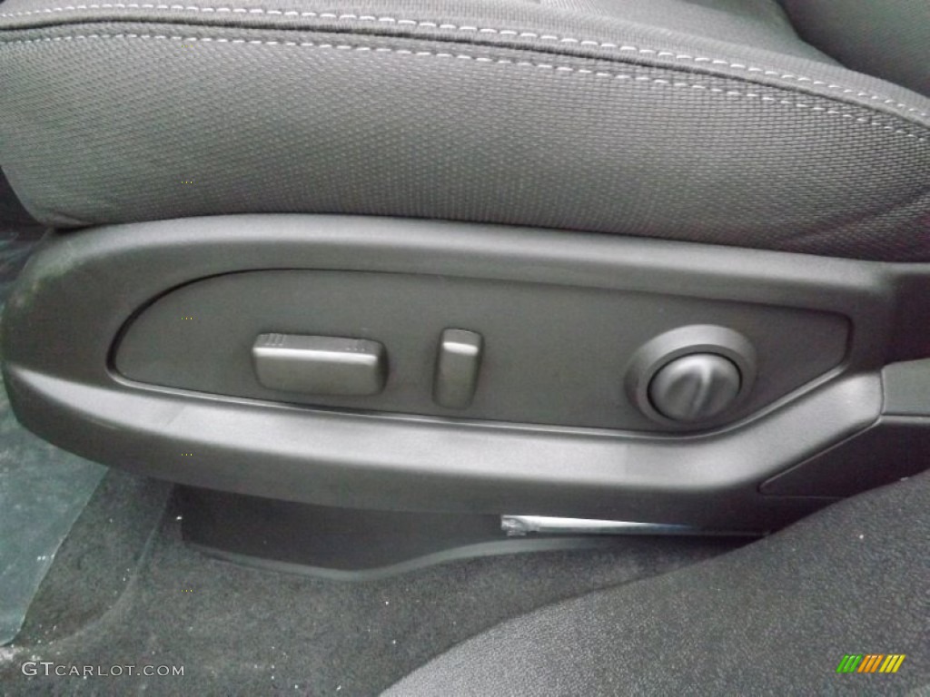 2013 Chevrolet Traverse LT Controls Photo #76511324