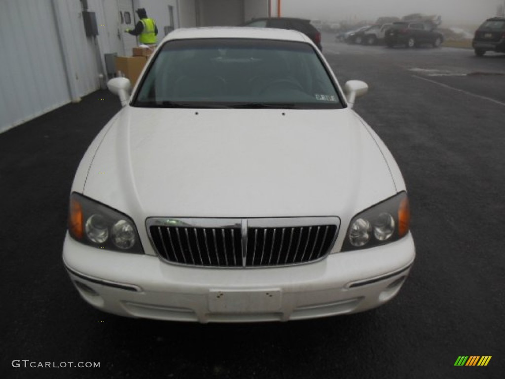 2001 XG300 Sedan - Nordic White / Black photo #3