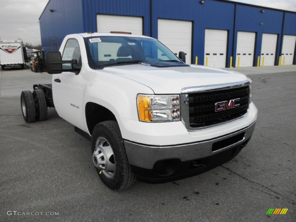 Summit White 2013 GMC Sierra 3500HD Regular Cab 4x4 Chassis Exterior Photo #76513145