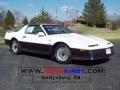 White - Firebird Trans Am 25th Anniversary Daytona 500 Pace Car Coupe Photo No. 1