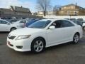 Super White - Camry SE Photo No. 3