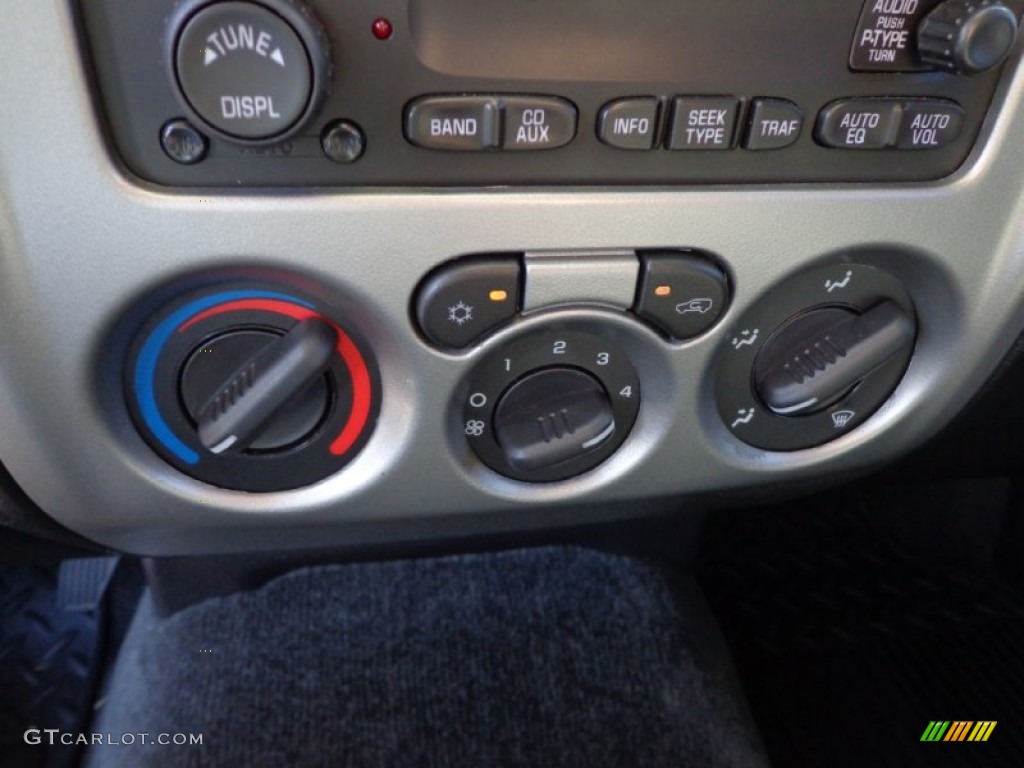 2011 GMC Canyon SLE Crew Cab Controls Photo #76514255