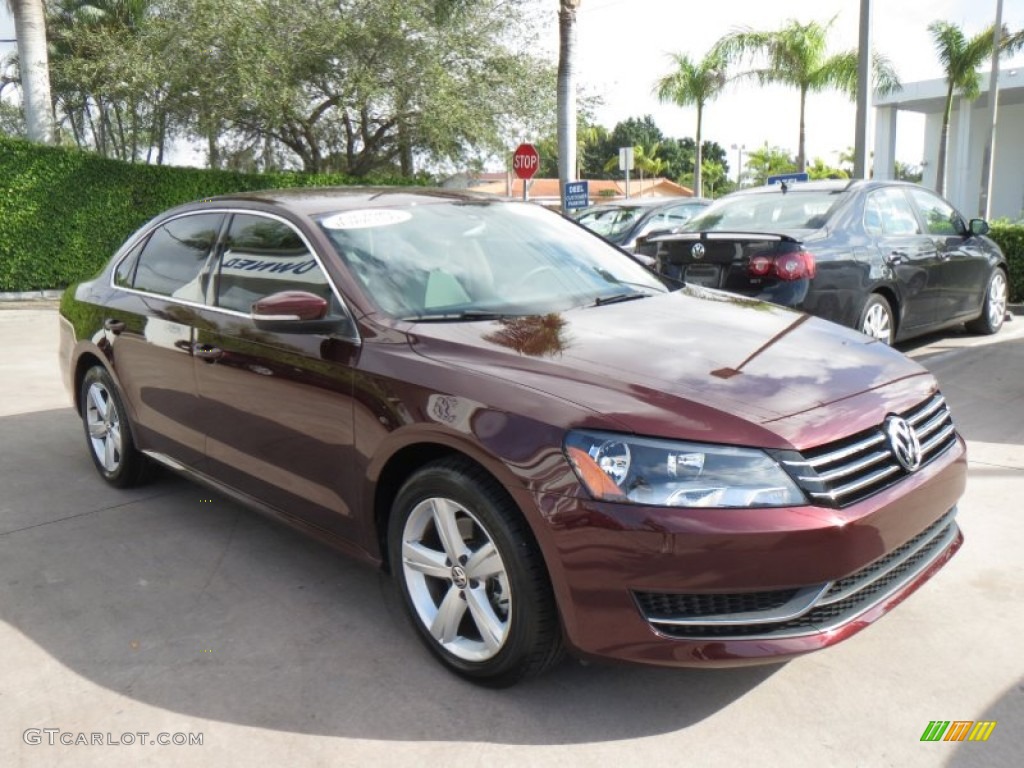Opera Red Metallic 2013 Volkswagen Passat 2.5L SE Exterior Photo #76515502