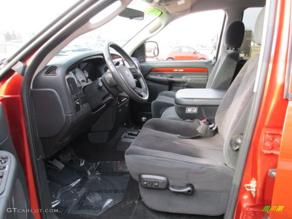 2005 Dodge Ram 1500 SLT Daytona Quad Cab 4x4 Front Seat Photo #76516529