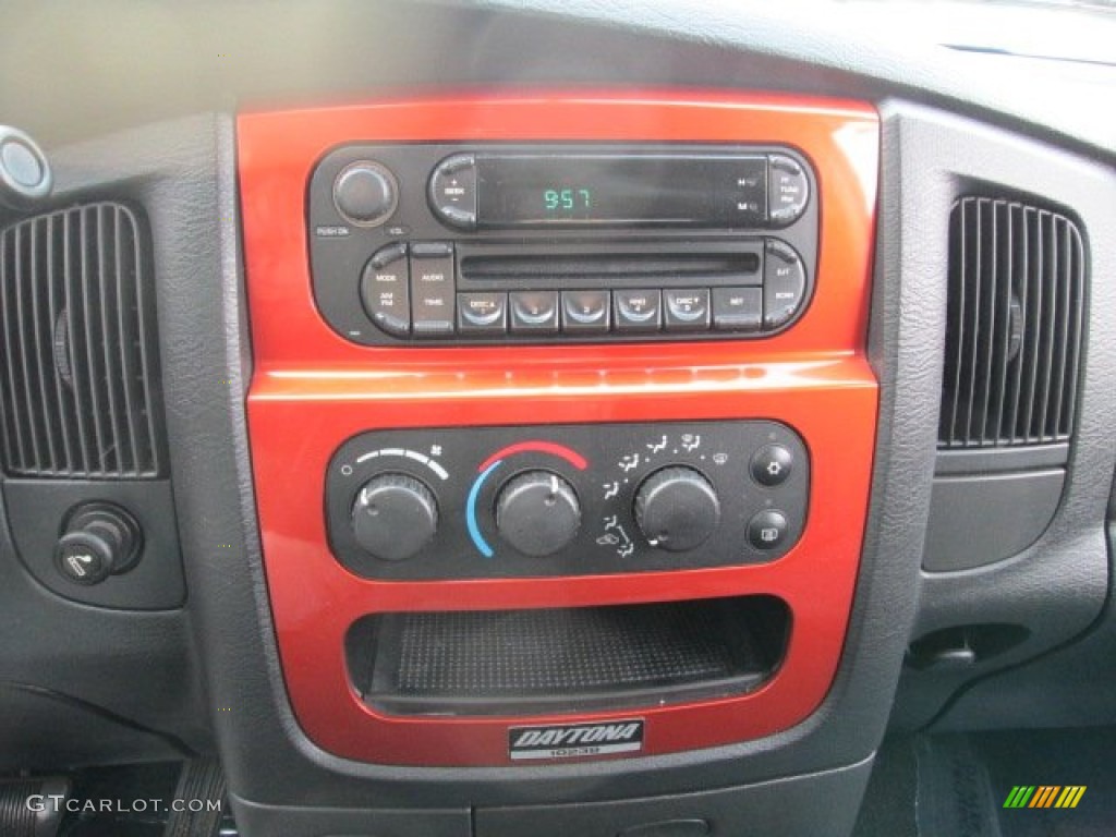 2005 Dodge Ram 1500 SLT Daytona Quad Cab 4x4 Controls Photo #76516700