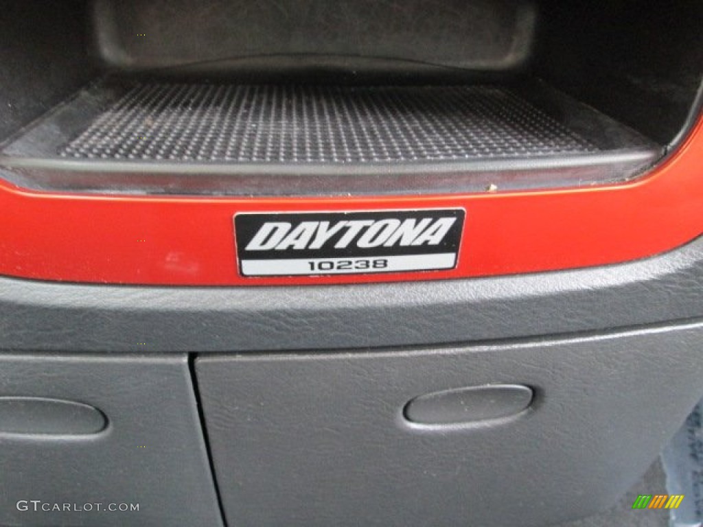 2005 Dodge Ram 1500 SLT Daytona Quad Cab 4x4 Marks and Logos Photo #76516718