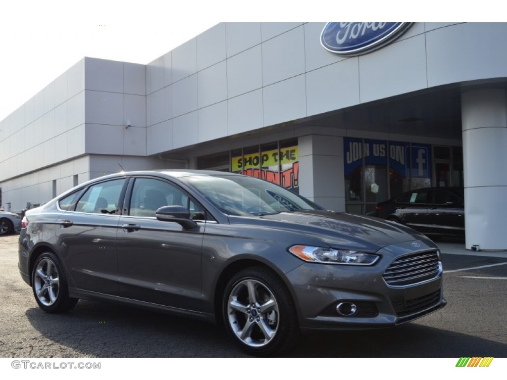 2013 Fusion SE 1.6 EcoBoost - Sterling Gray Metallic / SE Appearance Package Charcoal Black/Red Stitching photo #1