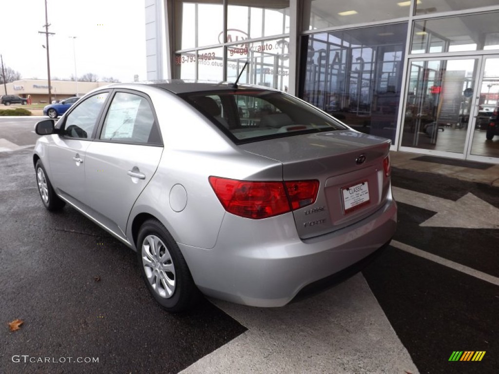 2013 Forte LX - Bright Silver / Stone photo #4