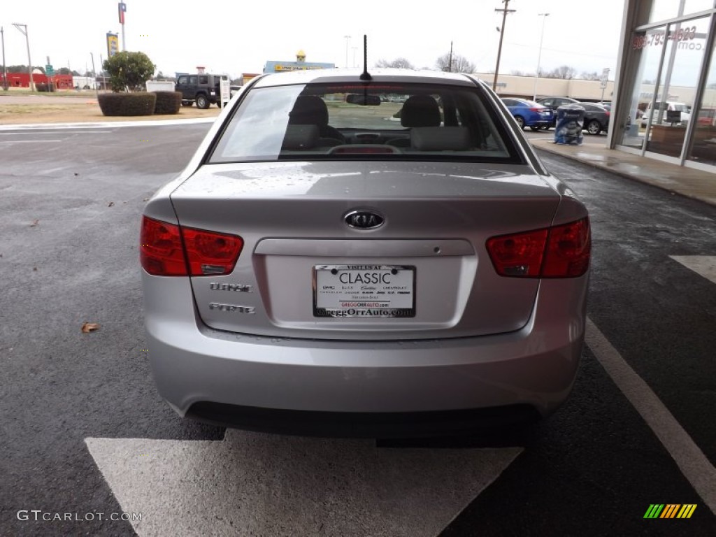 2013 Forte LX - Bright Silver / Stone photo #7