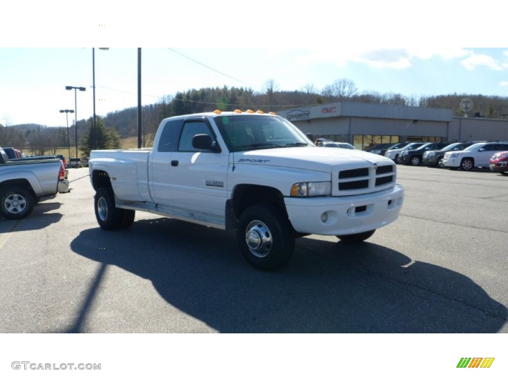 2000 Ram 3500 ST Extended Cab 4x4 Dually - Bright White / Camel/Tan photo #3