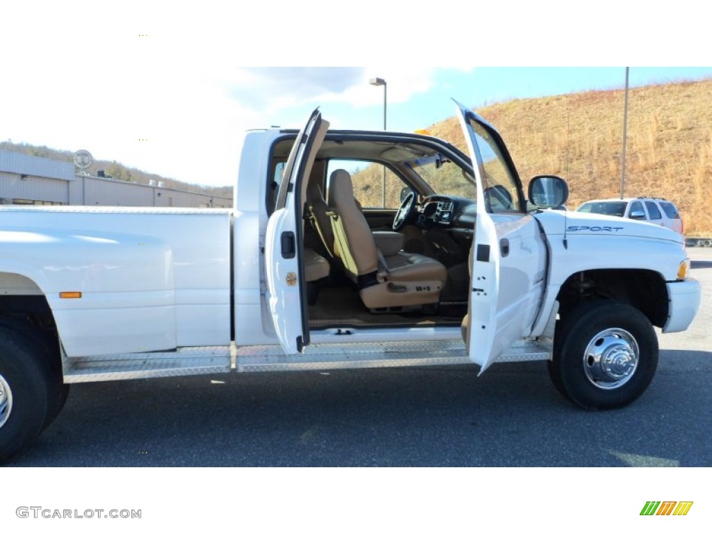 2000 Ram 3500 ST Extended Cab 4x4 Dually - Bright White / Camel/Tan photo #5