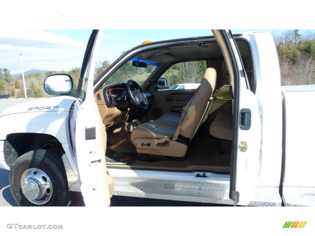 2000 Ram 3500 ST Extended Cab 4x4 Dually - Bright White / Camel/Tan photo #15