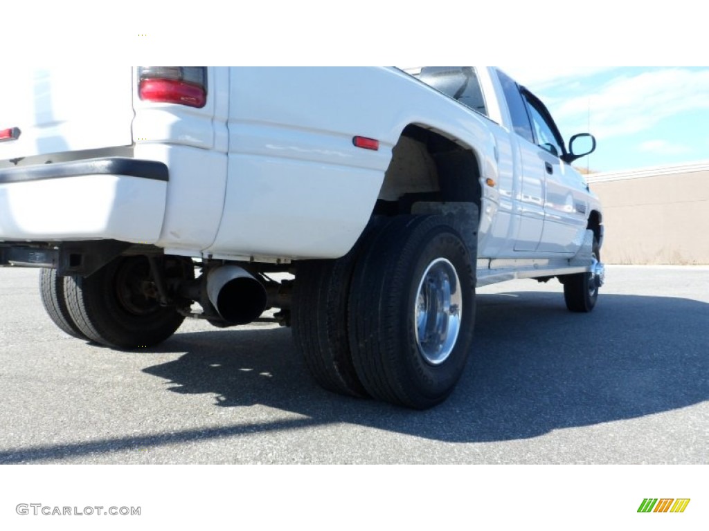 2000 Ram 3500 ST Extended Cab 4x4 Dually - Bright White / Camel/Tan photo #25