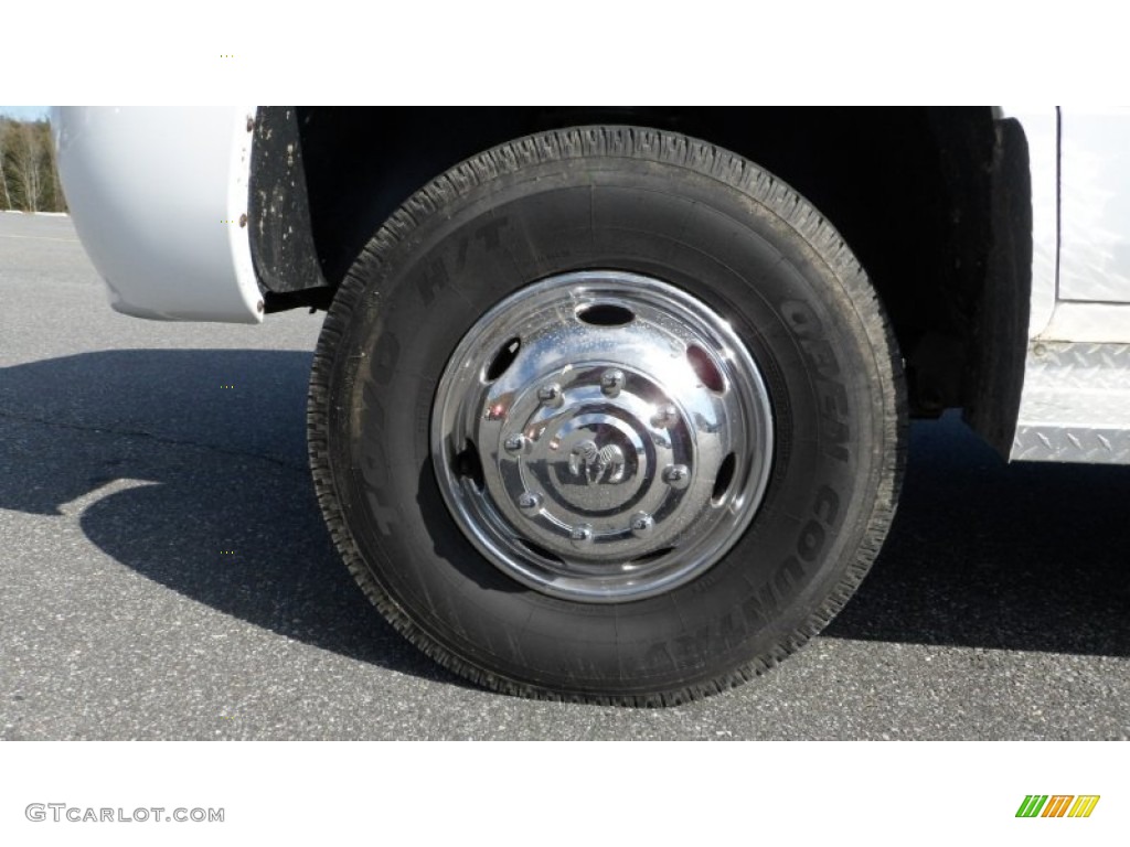 2000 Ram 3500 ST Extended Cab 4x4 Dually - Bright White / Camel/Tan photo #30