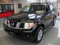 2006 Super Black Nissan Pathfinder LE 4x4  photo #1
