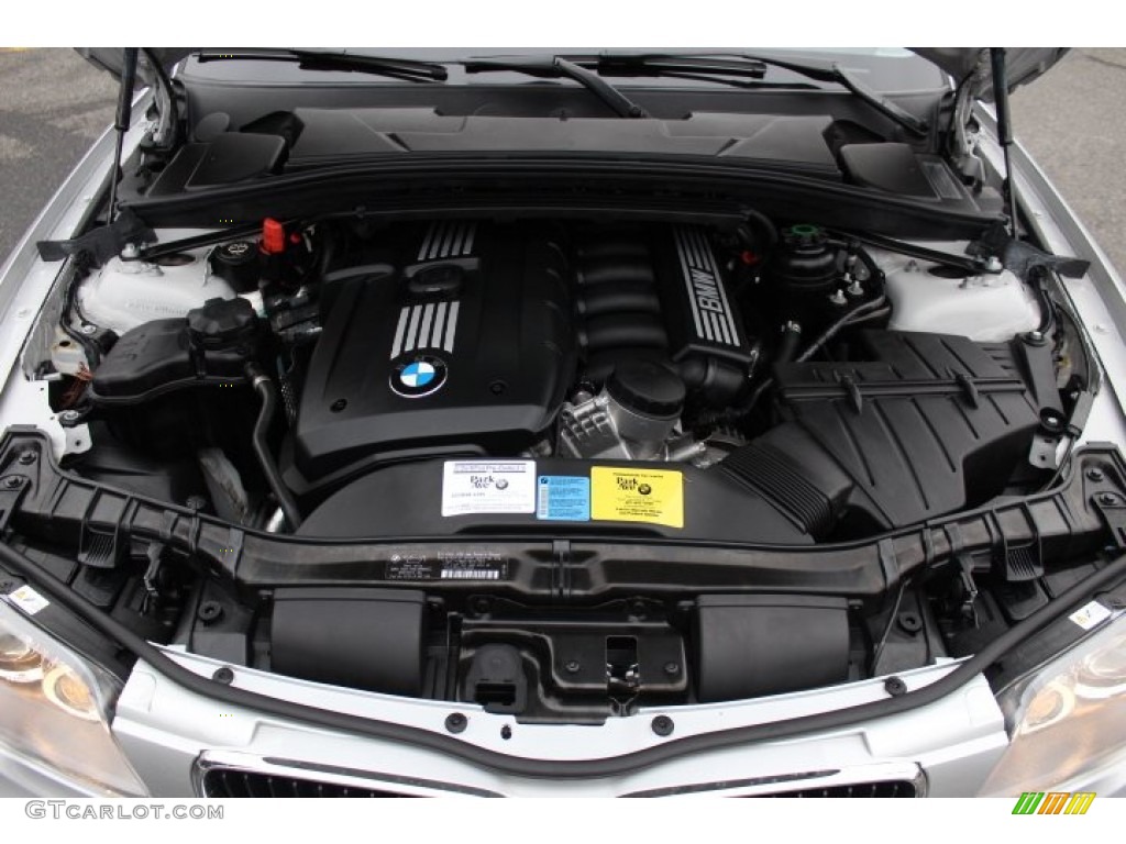 2010 BMW 1 Series 128i Coupe Engine Photos