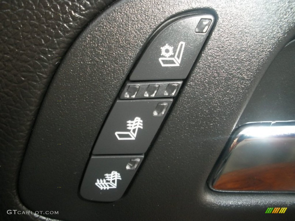 2010 Tahoe LTZ - Black / Ebony photo #24