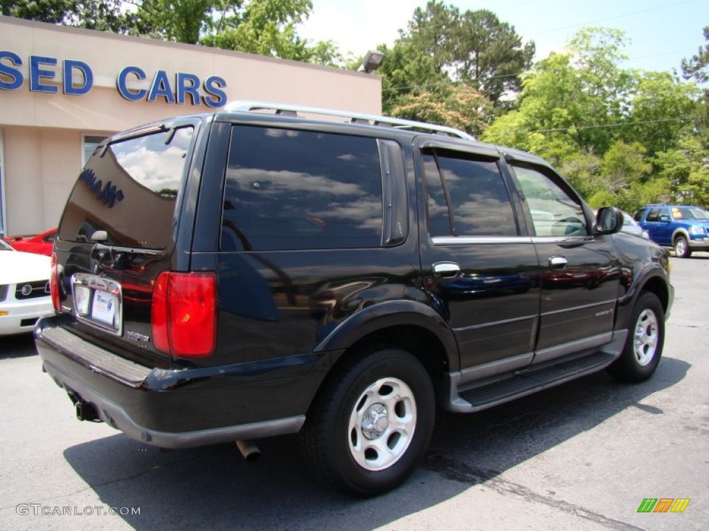 2001 Navigator 4x4 - Black Clearcoat / Medium Parchment photo #8