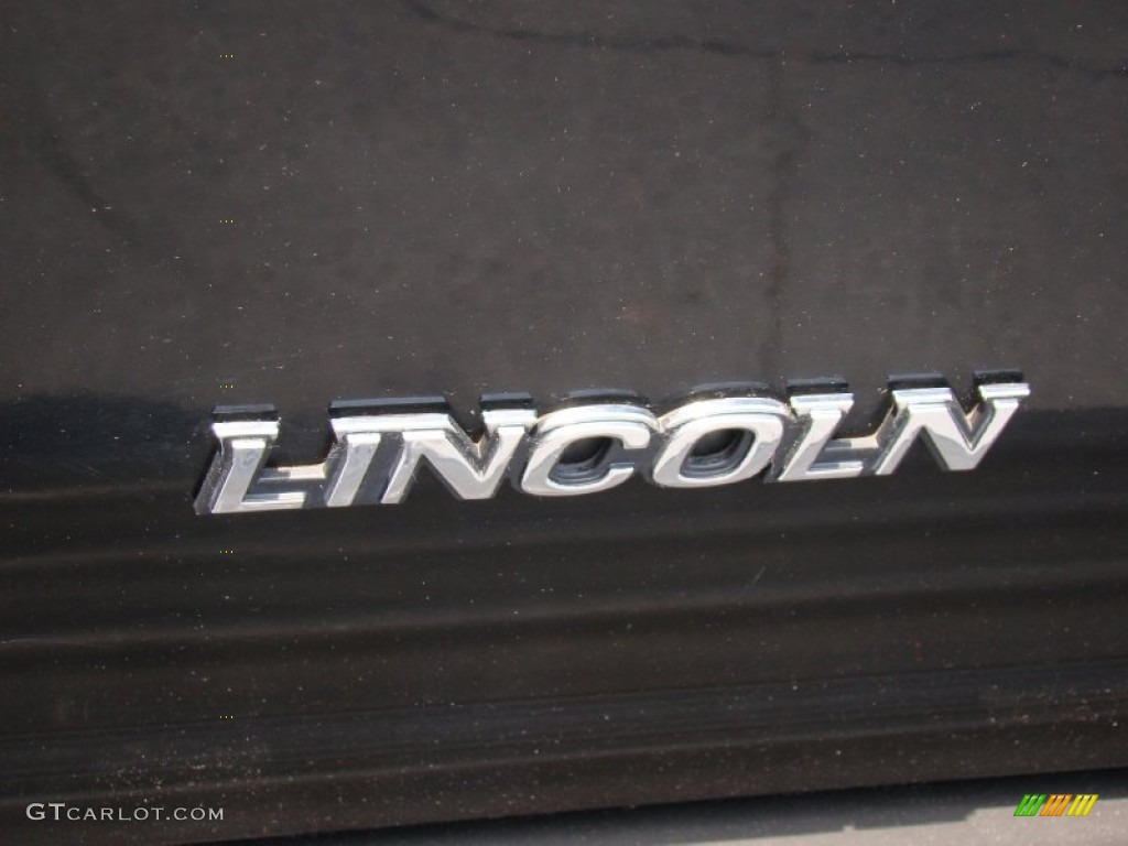 2001 Navigator 4x4 - Black Clearcoat / Medium Parchment photo #37