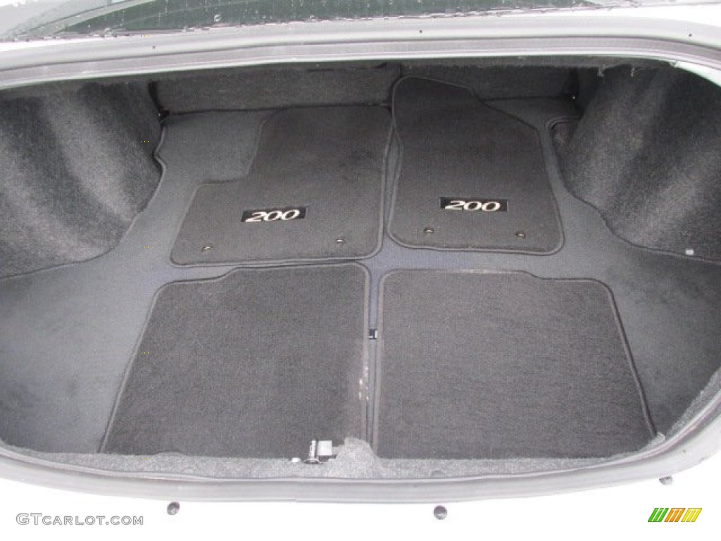 2012 Chrysler 200 Touring Sedan Trunk Photo #76533644