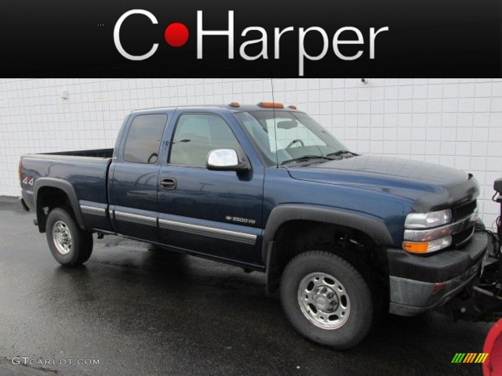 2002 Silverado 2500 LS Extended Cab 4x4 - Indigo Blue Metallic / Graphite photo #2