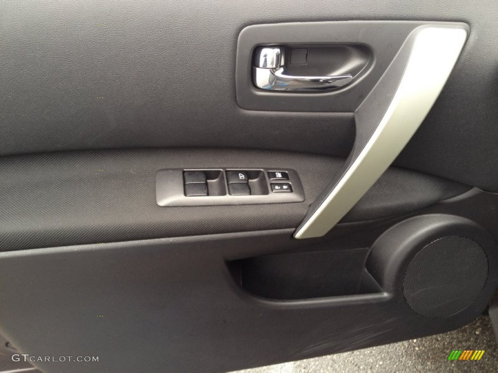 2011 Rogue SV AWD - Black Amethyst / Black photo #8