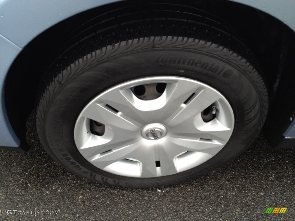 2011 Versa 1.8 S Hatchback - Arctic Blue Metallic / Charcoal photo #3