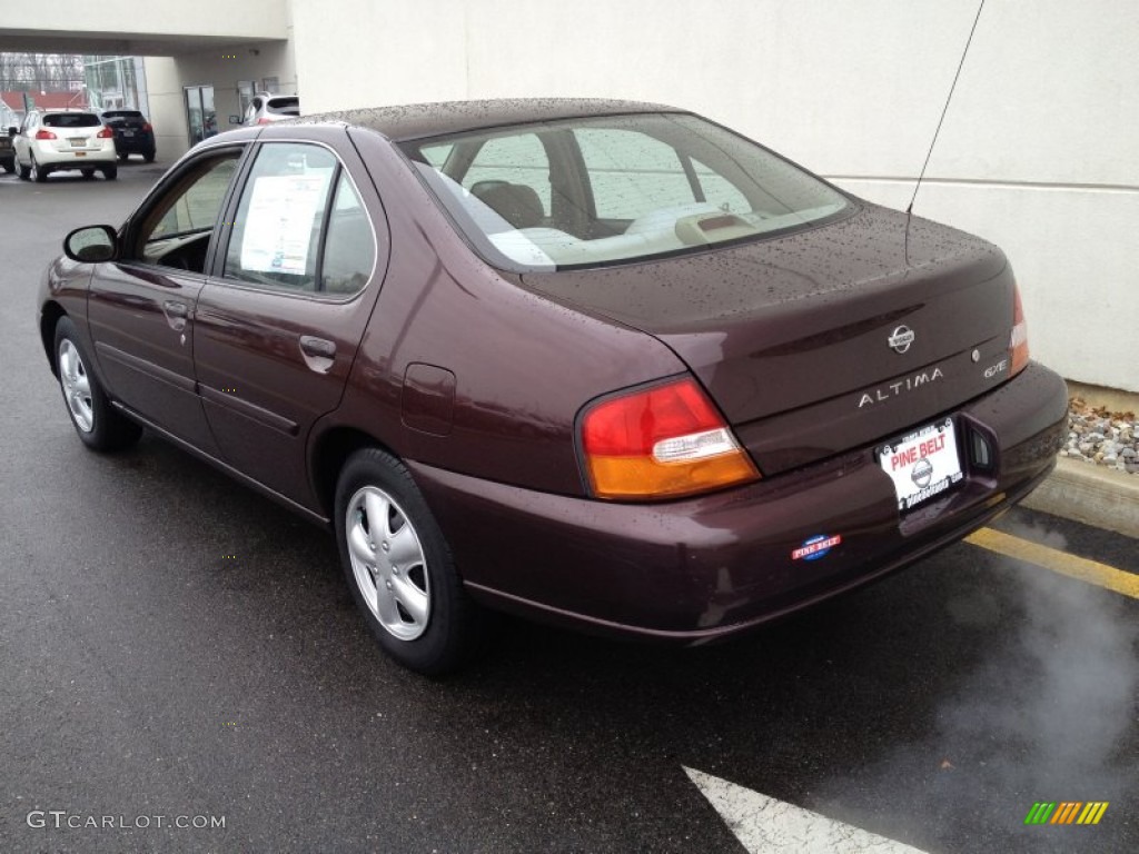 1998 Altima GXE - Black Cherry Pearl Metallic / Tan photo #5