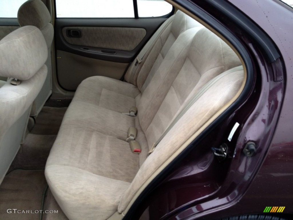 1998 Altima GXE - Black Cherry Pearl Metallic / Tan photo #7