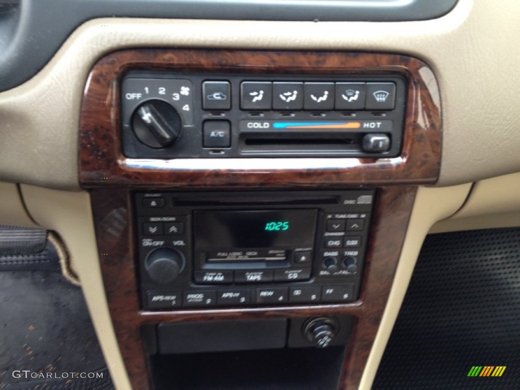 1998 Altima GXE - Black Cherry Pearl Metallic / Tan photo #13