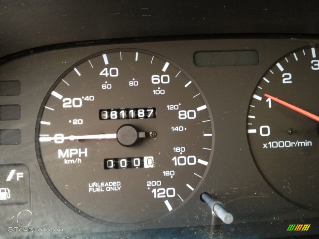 1998 Altima GXE - Black Cherry Pearl Metallic / Tan photo #14