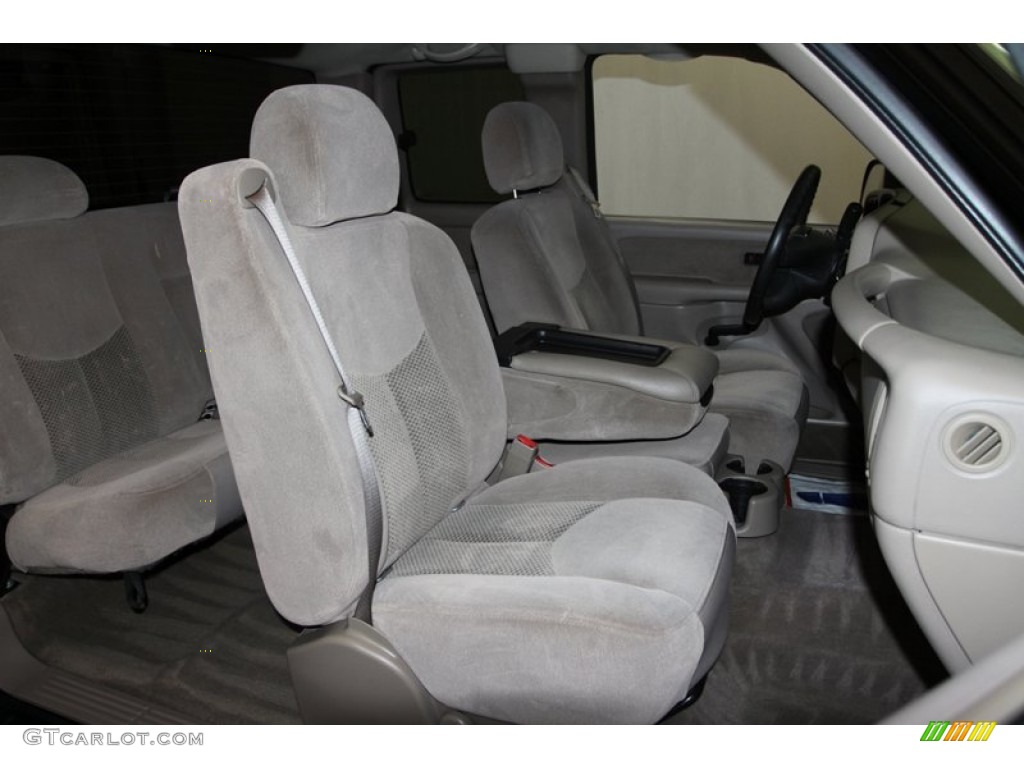 2003 Chevrolet Silverado 1500 LS Extended Cab Front Seat Photo #76538669