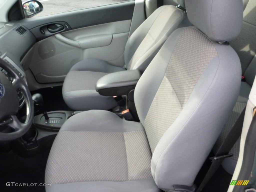 2005 Ford Focus ZX3 SE Coupe Front Seat Photos