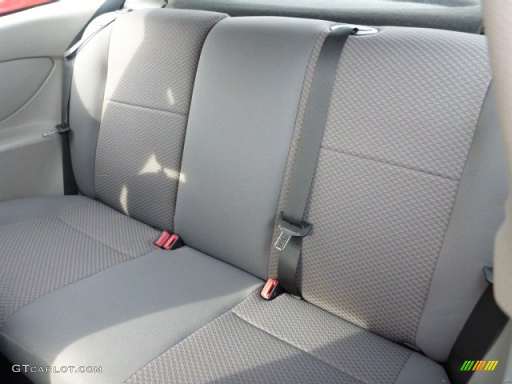 2005 Ford Focus ZX3 SE Coupe Rear Seat Photos