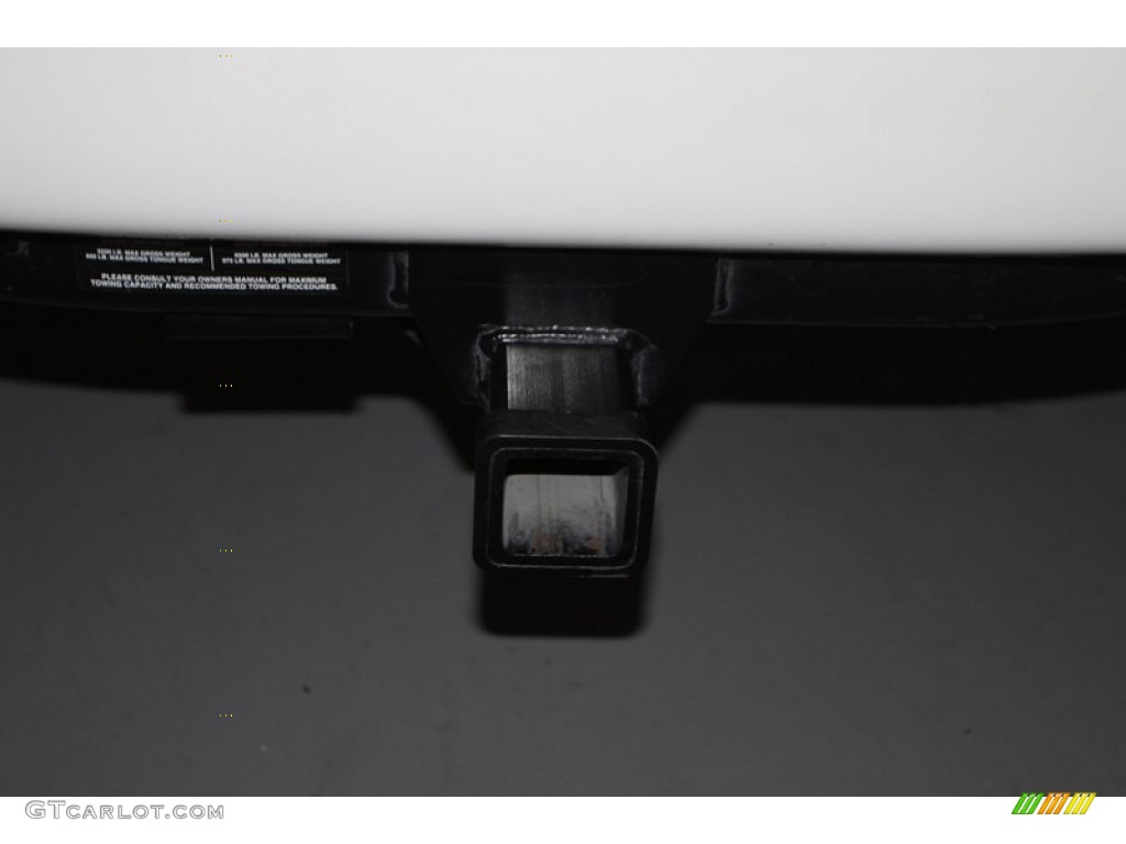 2006 LX 470 - Crystal White / Ivory photo #13