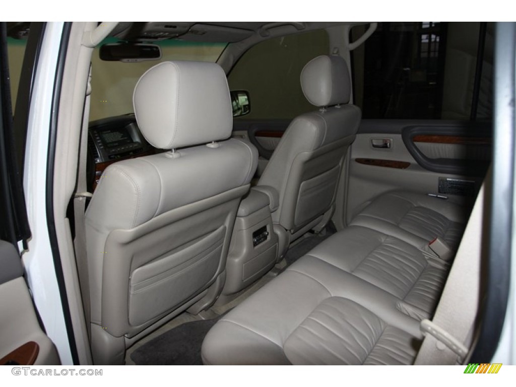 2006 LX 470 - Crystal White / Ivory photo #18