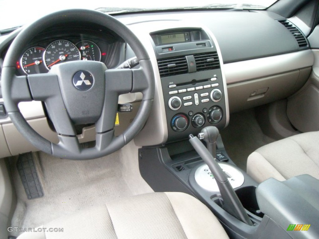 2006 Mitsubishi Galant LS V6 Dashboard Photos