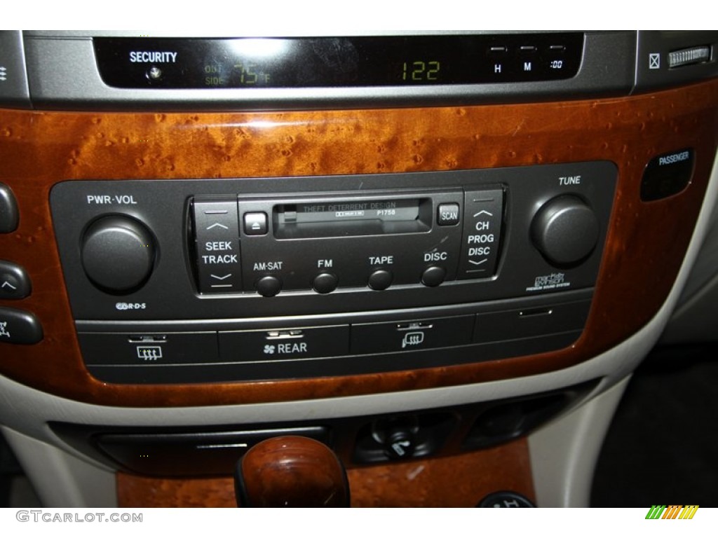 2006 LX 470 - Crystal White / Ivory photo #36