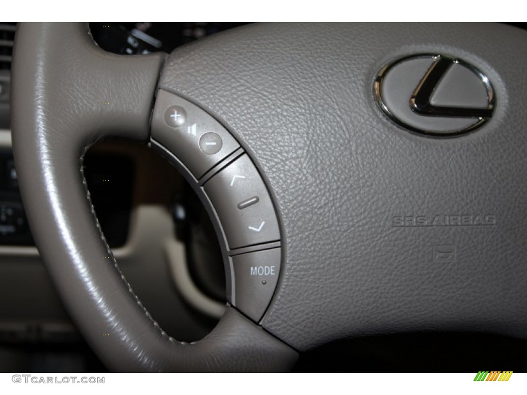 2006 LX 470 - Crystal White / Ivory photo #47