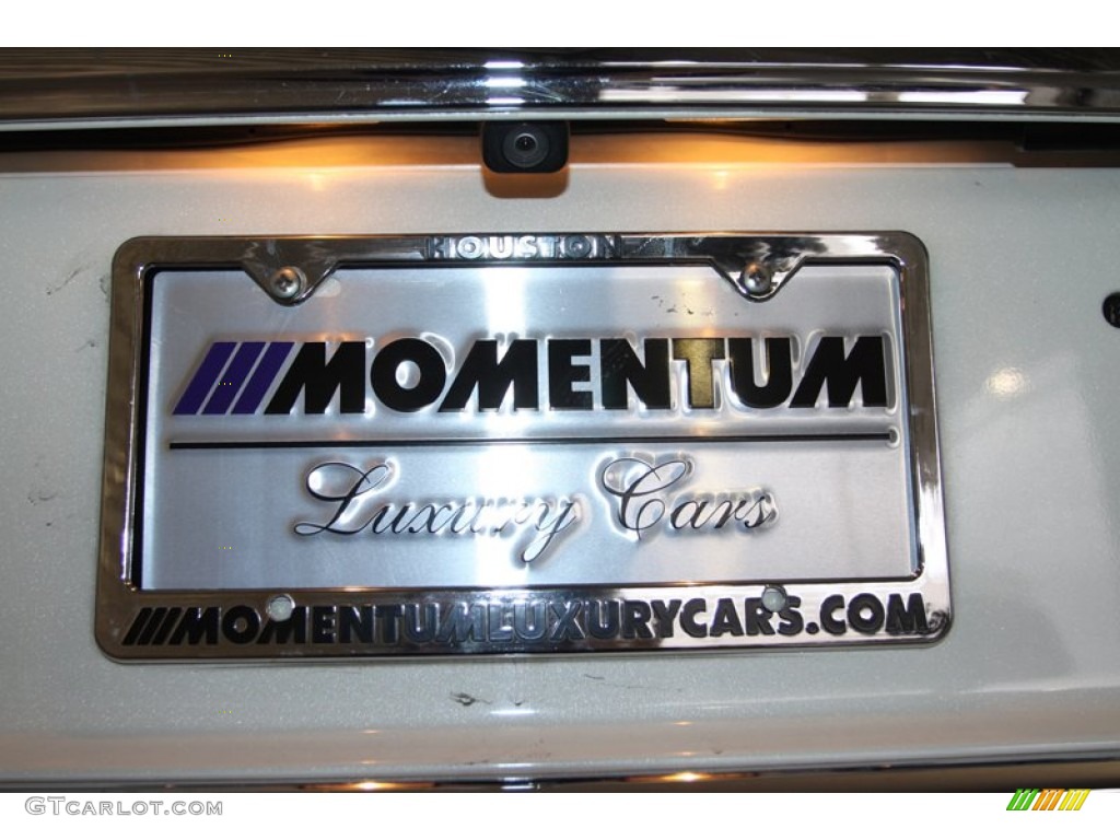 2006 LX 470 - Crystal White / Ivory photo #49