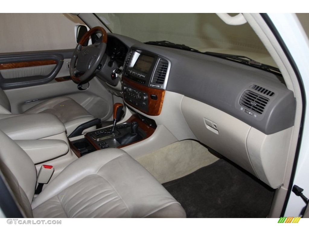 2006 LX 470 - Crystal White / Ivory photo #54