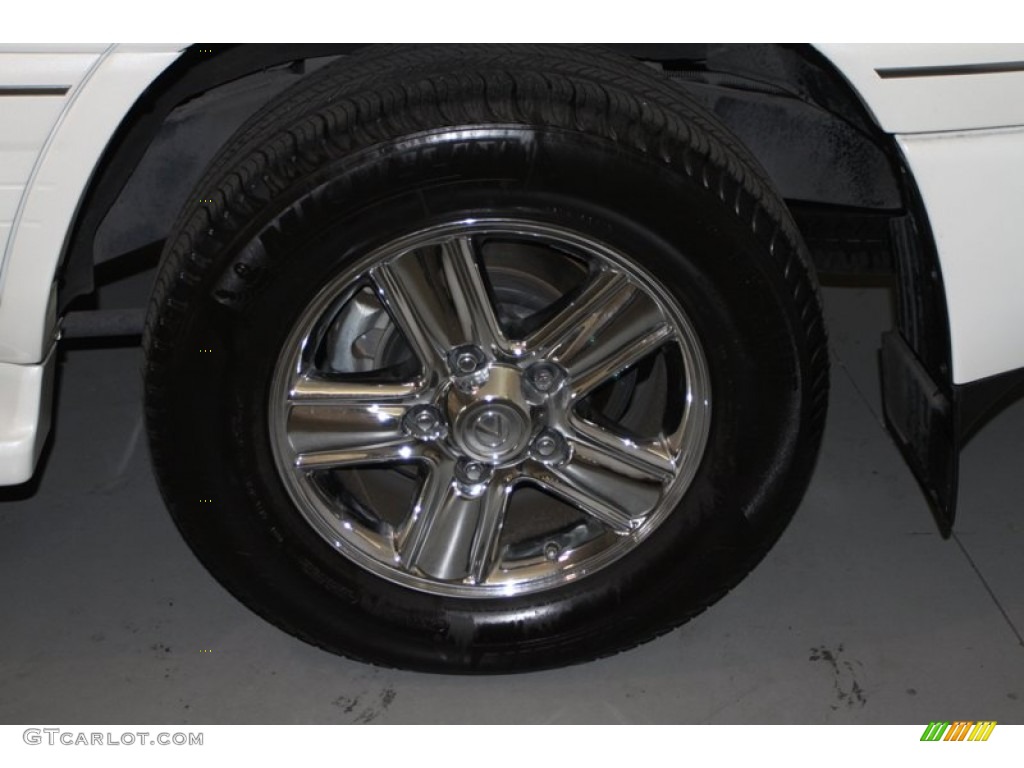 2006 LX 470 - Crystal White / Ivory photo #62