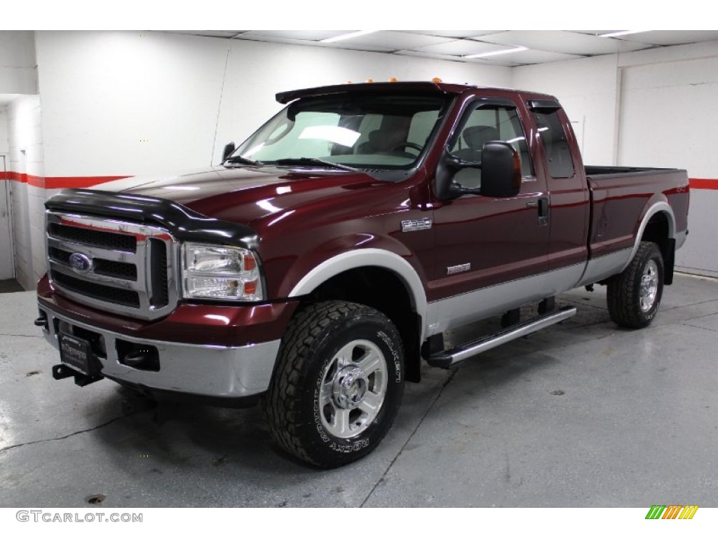 2005 F350 Super Duty Lariat SuperCab 4x4 - Dark Toreador Red Metallic / Medium Flint photo #6