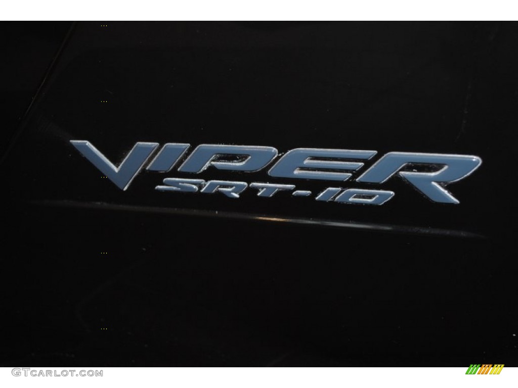 2004 Dodge Viper SRT-10 Marks and Logos Photos