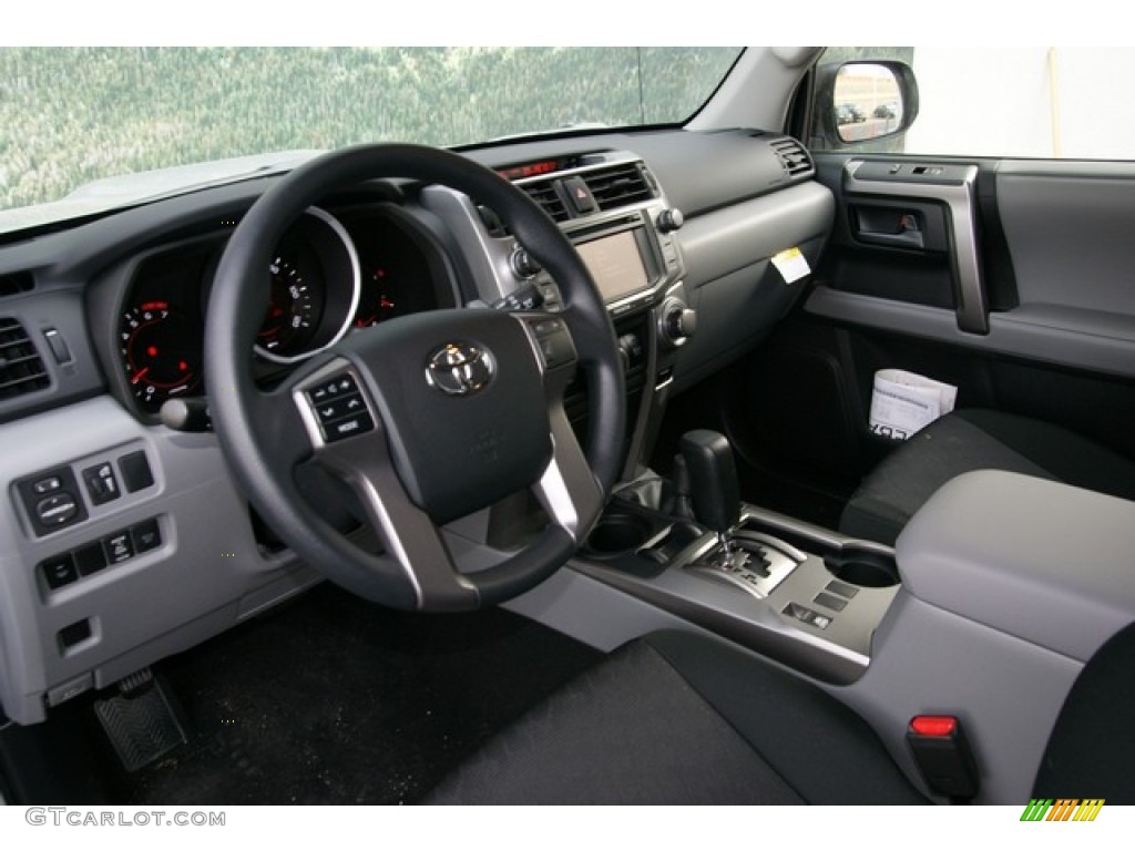 2013 Toyota 4Runner Trail 4x4 Dashboard Photos