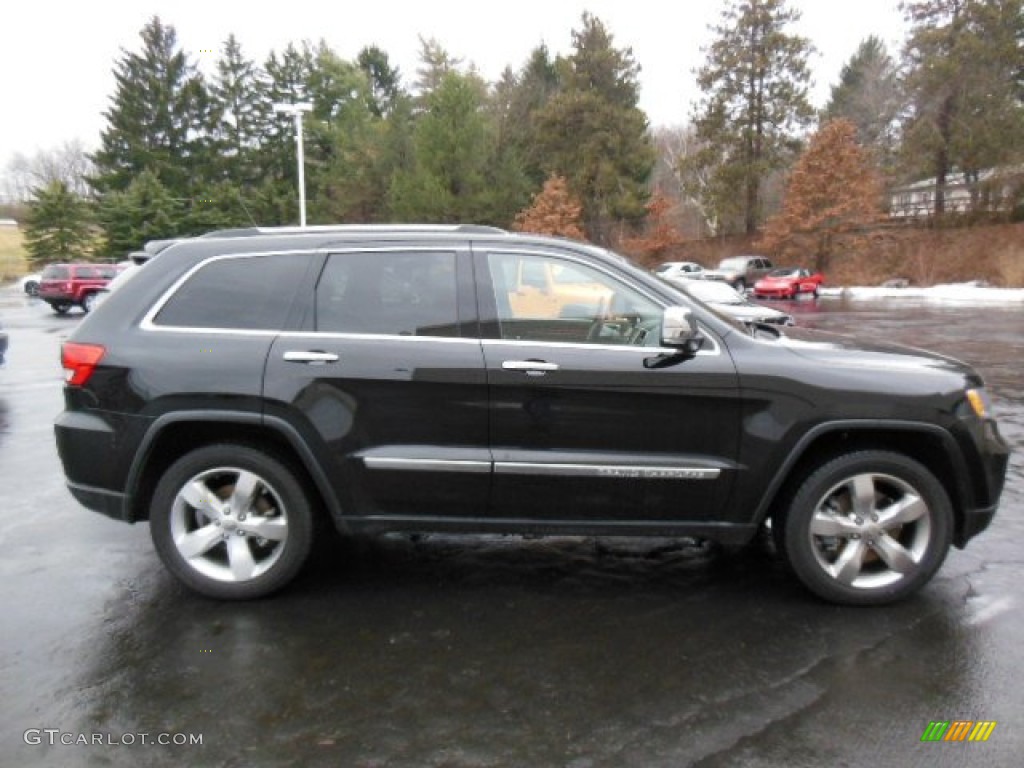 2013 Grand Cherokee Overland 4x4 - Brilliant Black Crystal Pearl / New Saddle/Black photo #5