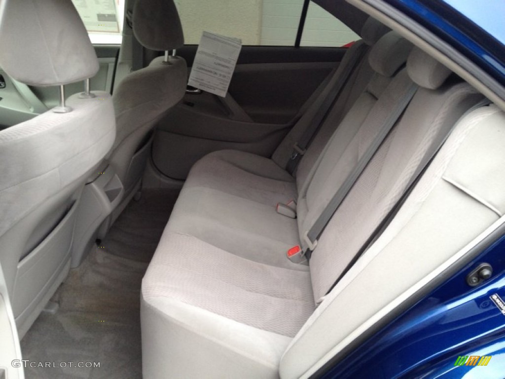 2010 Camry LE V6 - Blue Ribbon Metallic / Ash Gray photo #10