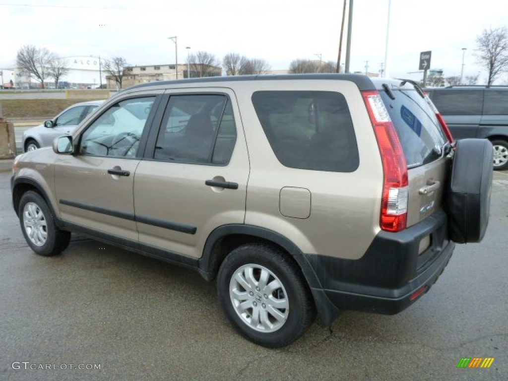2005 CR-V EX 4WD - Sahara Sand Metallic / Ivory photo #2