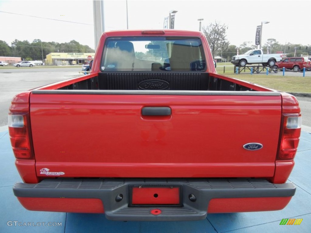 2004 Ranger Edge Regular Cab - Bright Red / Medium Dark Flint photo #4